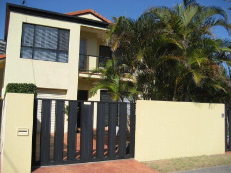 28 Norfolk Avenue, Surfers Paradise QLD 4217