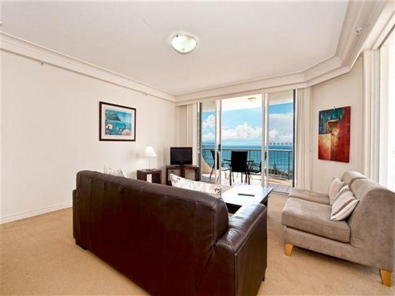 7 Elkhorn Avenue, Surfers Paradise QLD 4217