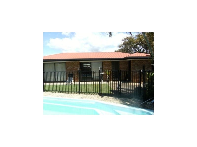 47 Oceanic Drive, Mermaid Waters QLD 4218