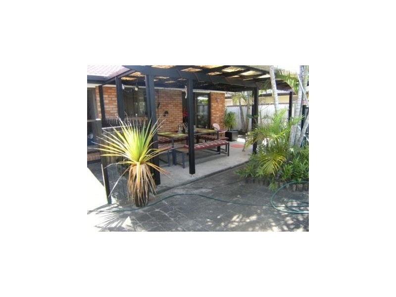 47 Oceanic Drive, Mermaid Waters QLD 4218