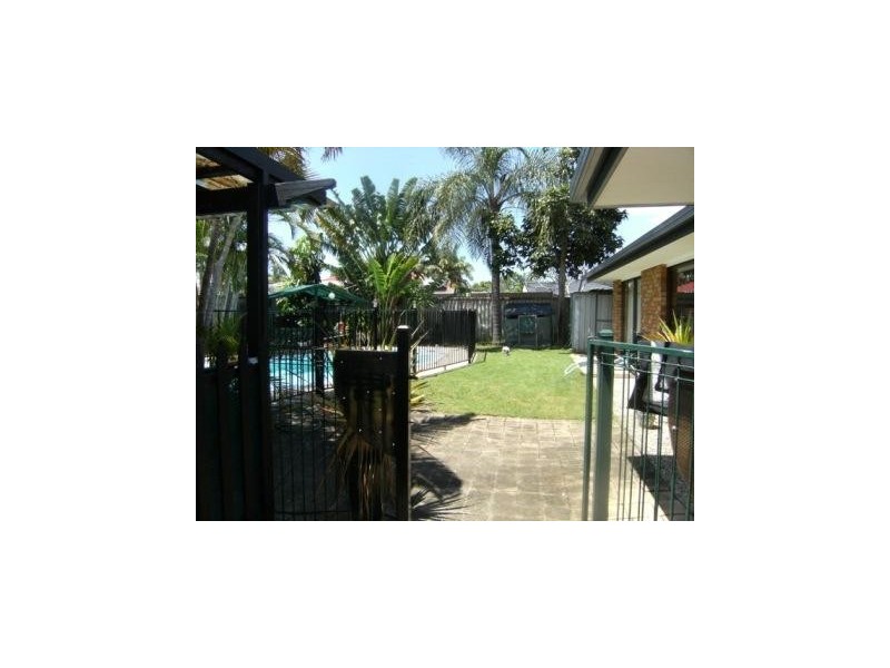 47 Oceanic Drive, Mermaid Waters QLD 4218