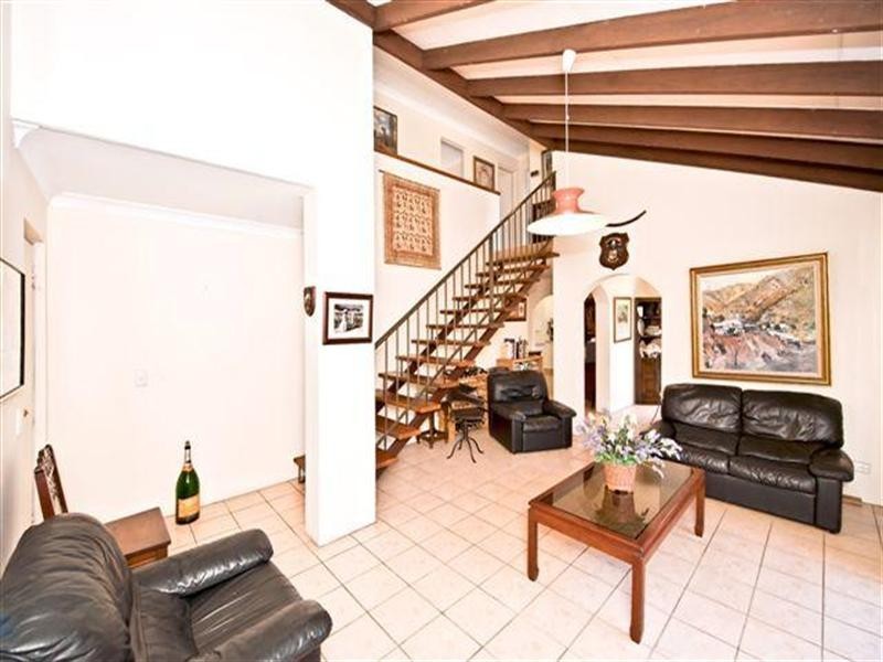 111 Salerno Street, Isle Of Capri QLD 4217