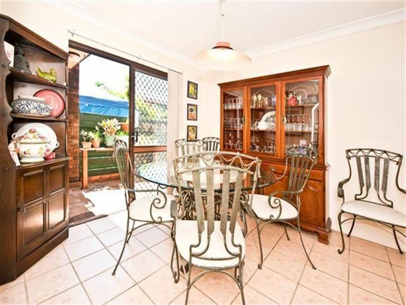 111 Salerno Street, Isle Of Capri QLD 4217