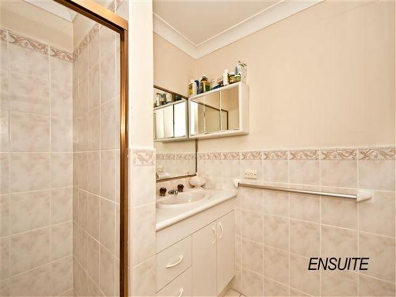 111 Salerno Street, Isle Of Capri QLD 4217