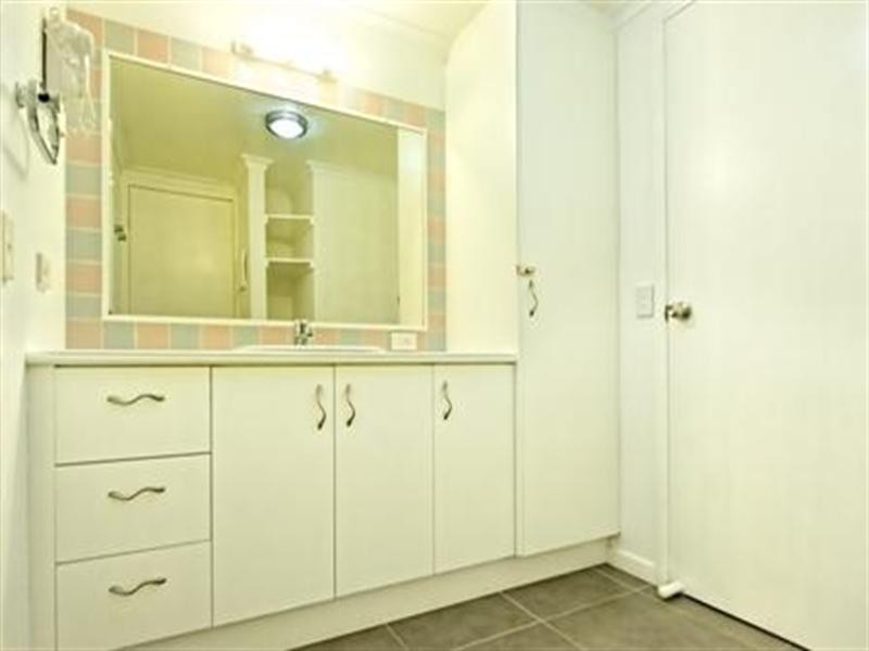 23 Paradise Island Apartments.1 Paradise Island, Surfers Paradise QLD 4217