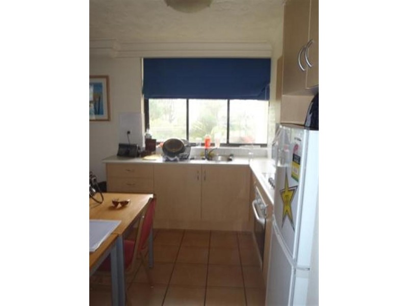 210 Surfers Beachcomber. 18 Hanlan Street, Surfers Paradise QLD 4217