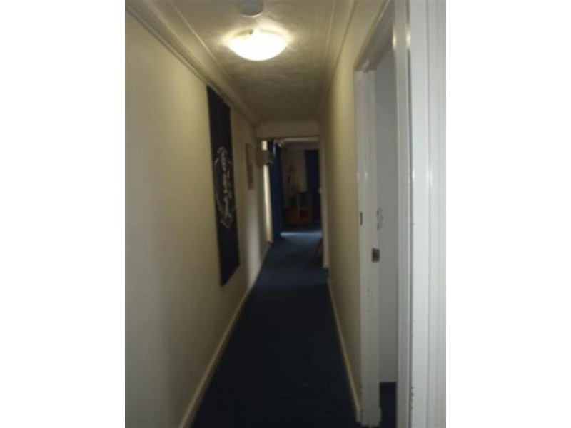 210 Surfers Beachcomber. 18 Hanlan Street, Surfers Paradise QLD 4217