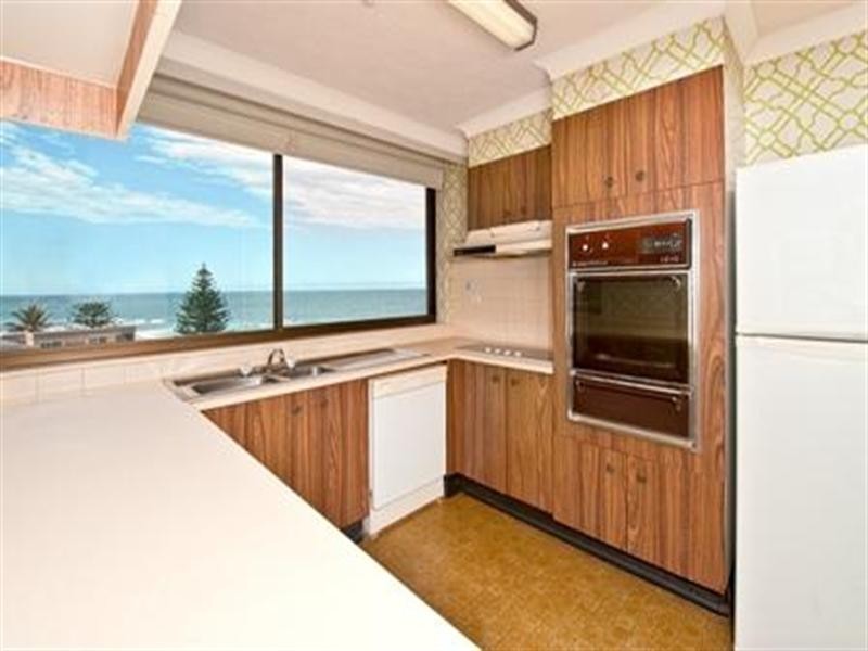 5E Breakers North. 50 Old Burleigh Road, Surfers Paradise QLD 4217