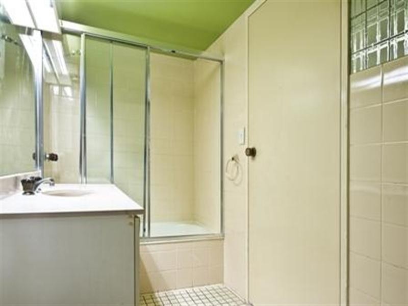 5E Breakers North. 50 Old Burleigh Road, Surfers Paradise QLD 4217