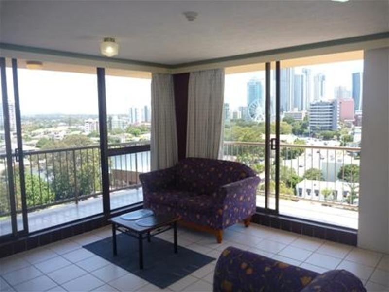 43 Enderley Avenue, Surfers Paradise QLD 4217