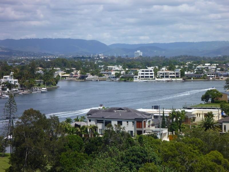 43 Enderley Avenue, Surfers Paradise QLD 4217