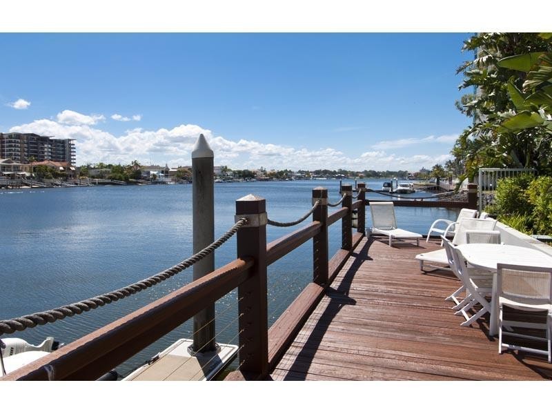 1 Solitaire, 20 Riverview Parade, Surfers Paradise QLD 4217