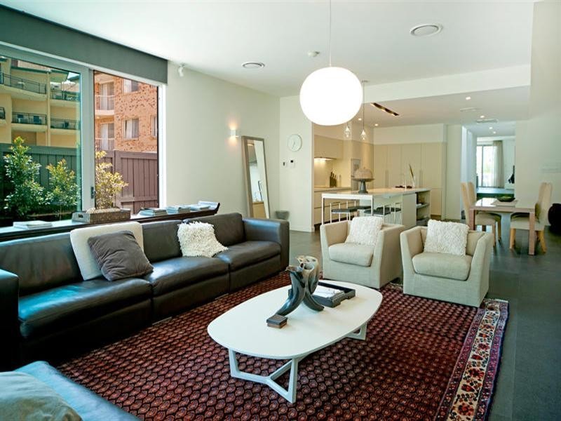 446 Marine Parade, Biggera Waters QLD 4216