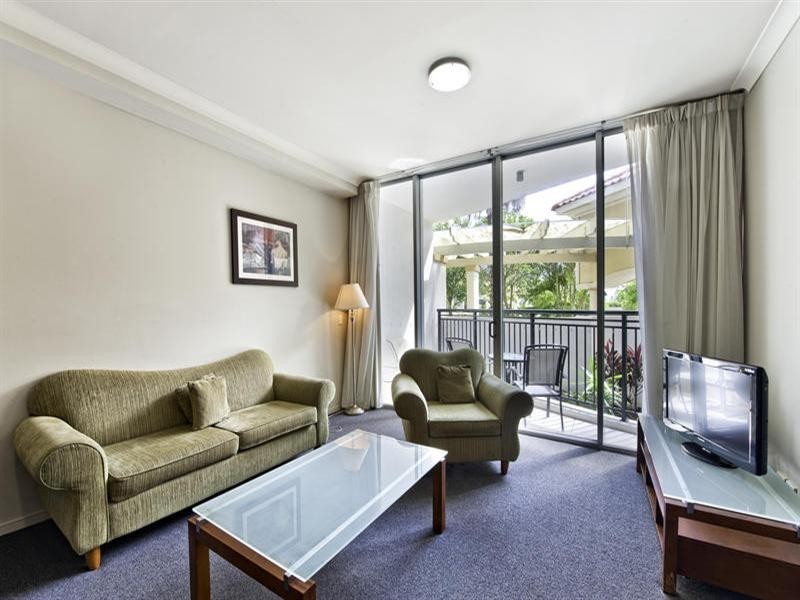 23 Ferny Avenue, Surfers Paradise QLD 4217