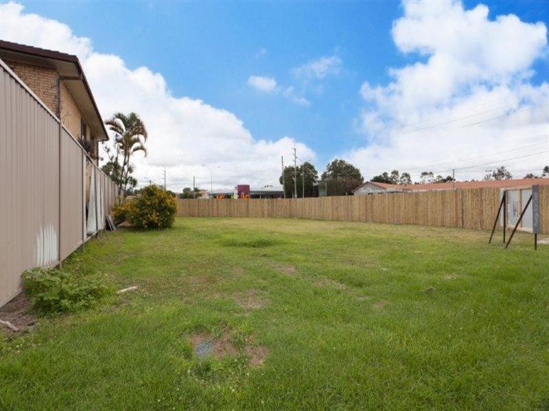 24 Skiff Street, Southport QLD 4215