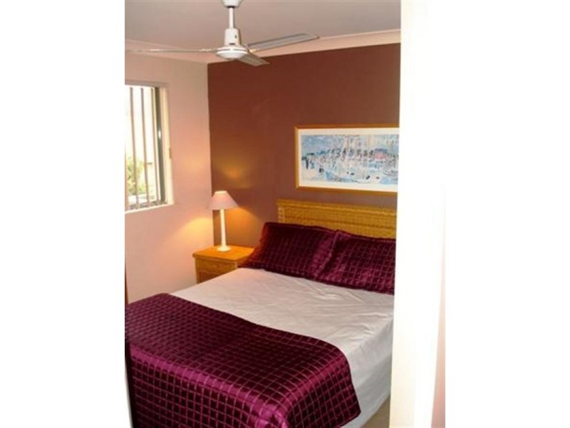 10 Genoa Street, Surfers Paradise QLD 4217