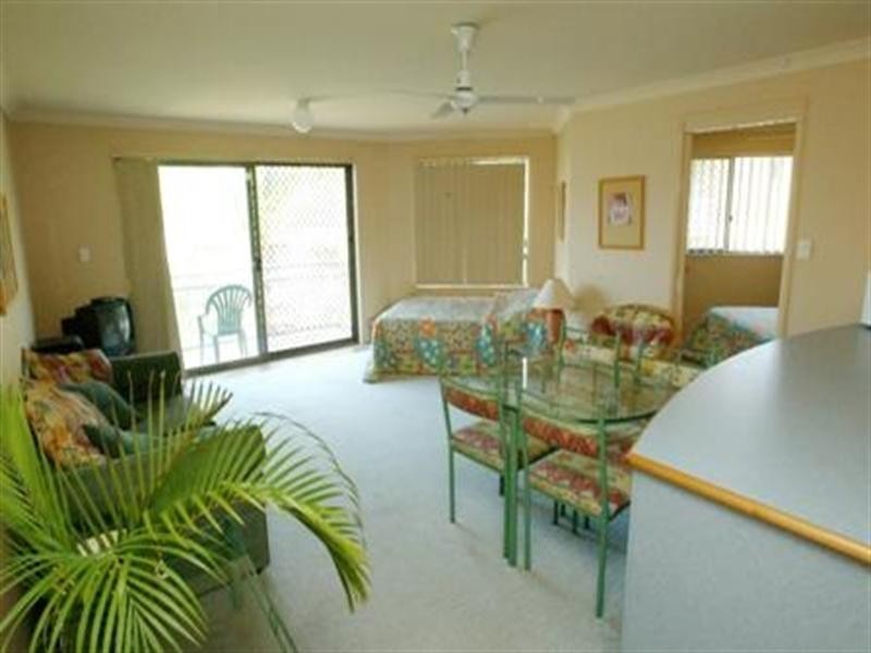 10 Genoa Street, Surfers Paradise QLD 4217