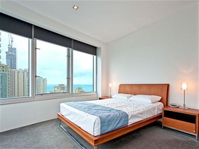 9 Hamilton Avenue, Surfers Paradise QLD 4217