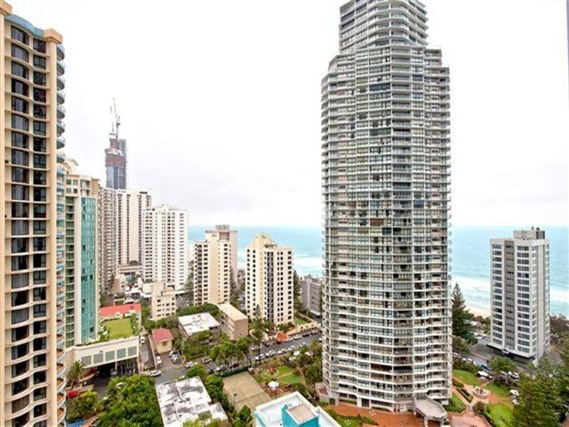 9 Hamilton Avenue, Surfers Paradise QLD 4217