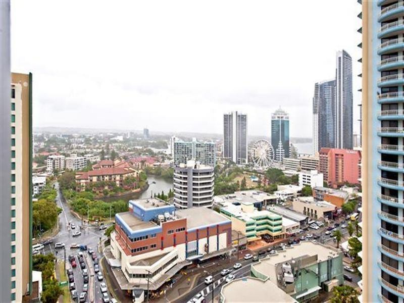 9 Hamilton Avenue, Surfers Paradise QLD 4217