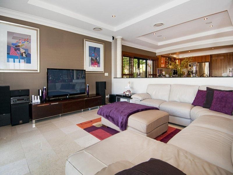 17 The Sovereign Mile, Sovereign Islands QLD 4216