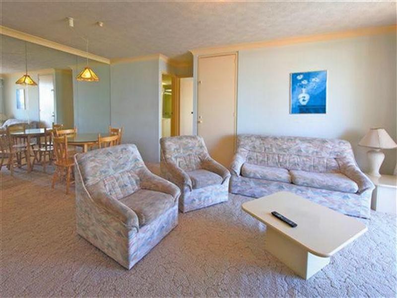 50 Old Burleigh Road, Surfers Paradise QLD 4217