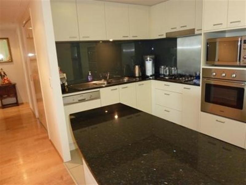 2685 Gold Coast Highway, Broadbeach QLD 4218