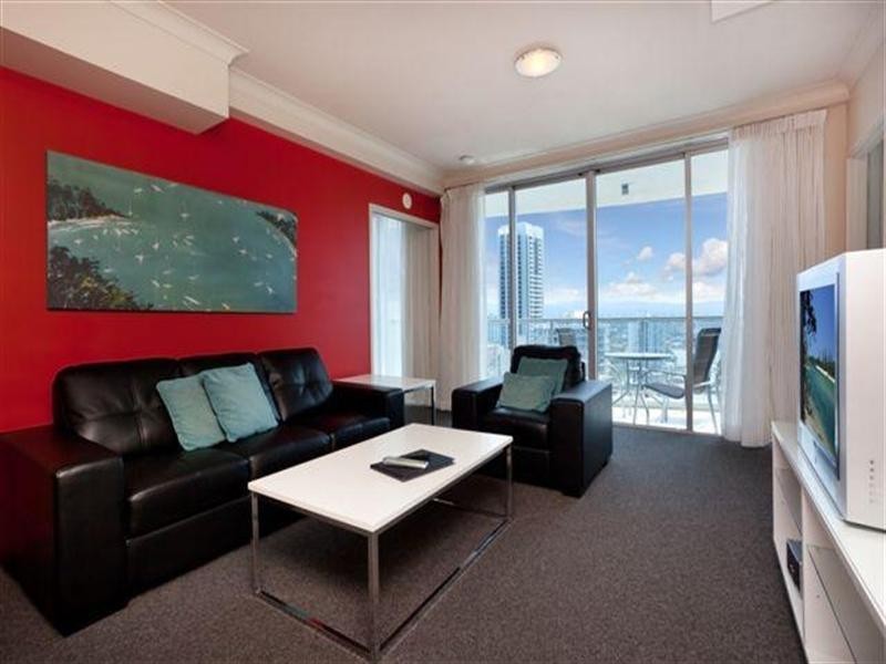 23 Ferny Avenue, Surfers Paradise QLD 4217