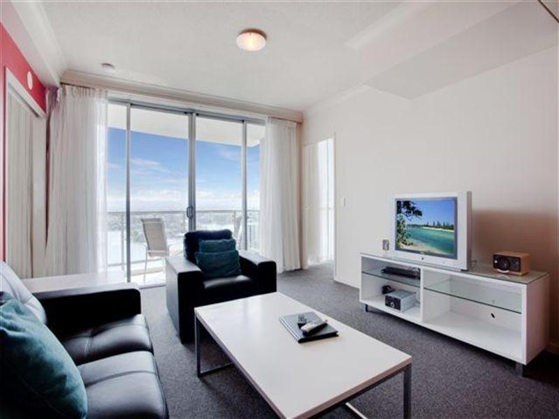 23 Ferny Avenue, Surfers Paradise QLD 4217