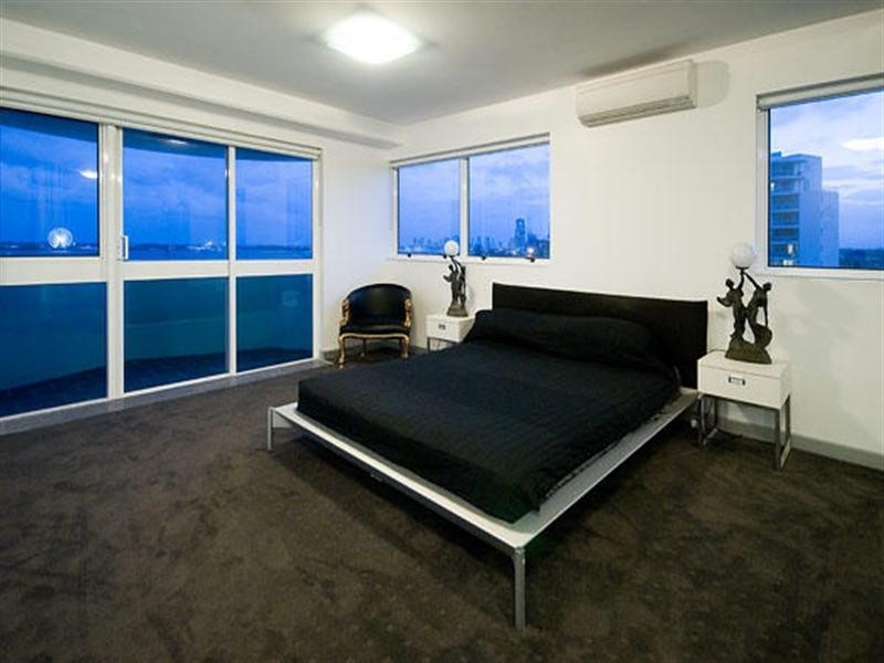 204 Marine Parade, Labrador QLD 4215