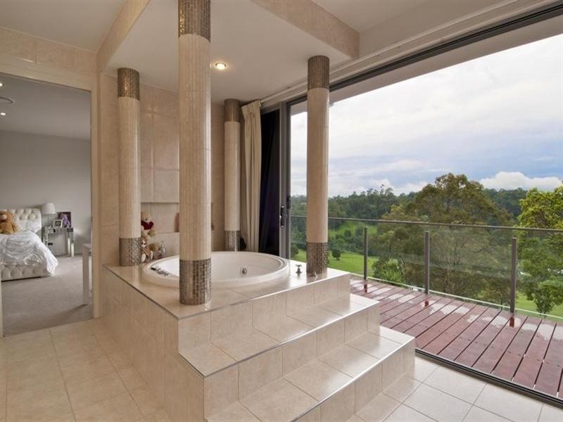 39 Piggotts Road, Guanaba QLD 4210