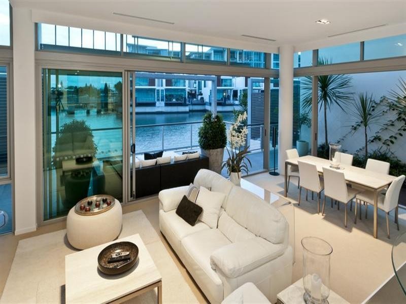 8103 Ephraim Island, Promontory Precinct, Paradise Point QLD 4216