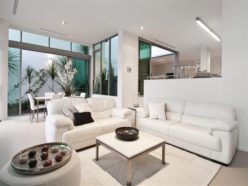 8103 Ephraim Island, Promontory Precinct, Paradise Point QLD 4216