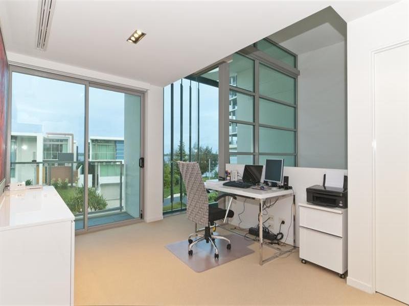 8103 Ephraim Island, Promontory Precinct, Paradise Point QLD 4216