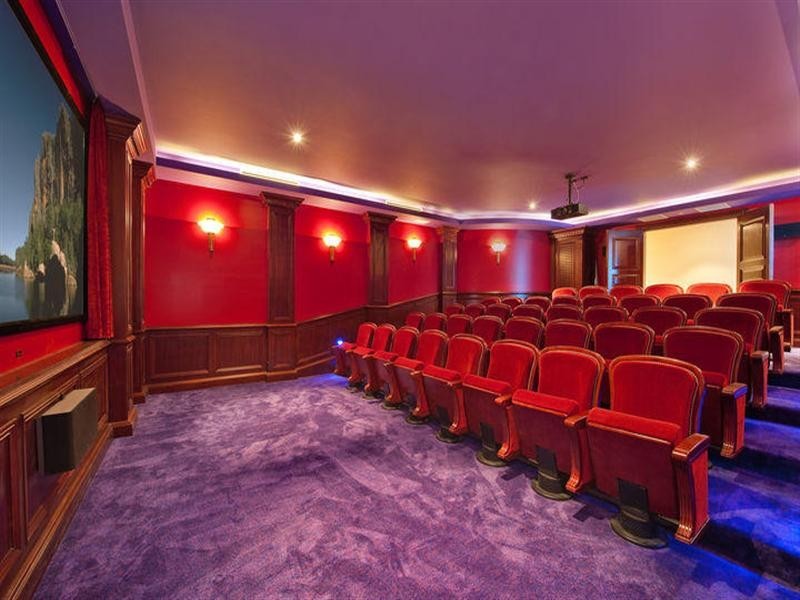 50 Knightsbridge Parade East, Sovereign Islands QLD 4216