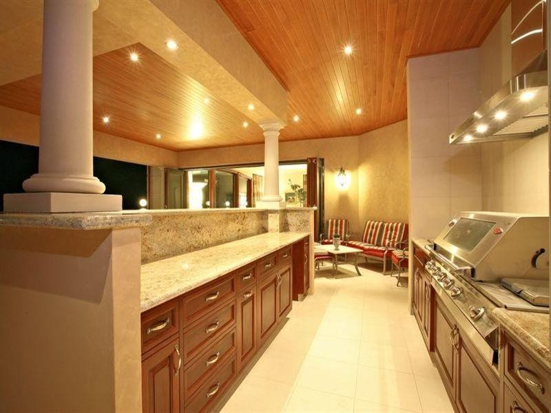 50 Knightsbridge Parade East, Sovereign Islands QLD 4216