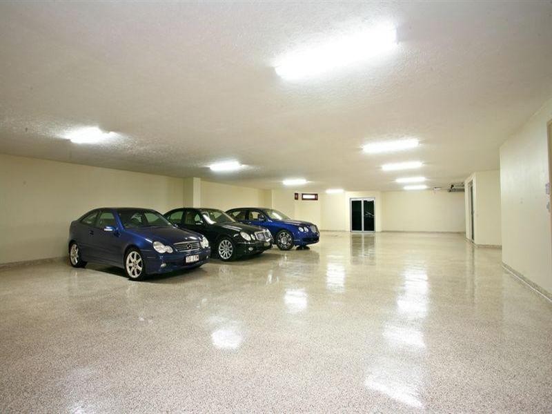 50 Knightsbridge Parade East, Sovereign Islands QLD 4216