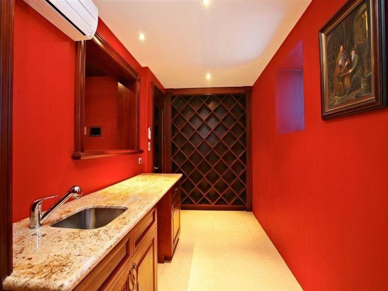 50 Knightsbridge Parade East, Sovereign Islands QLD 4216