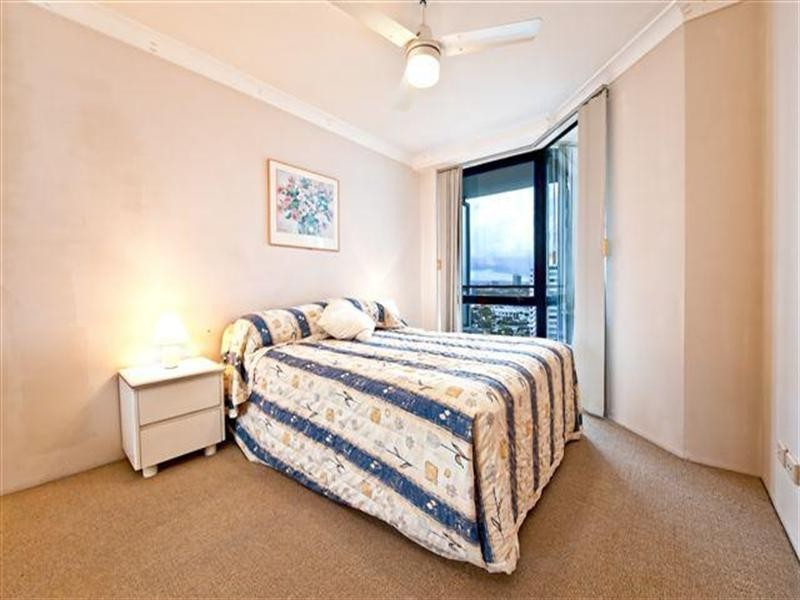 1202 Surfers Plaza Resort. 70 Remembrance Drive, Surfers Paradise QLD 4217