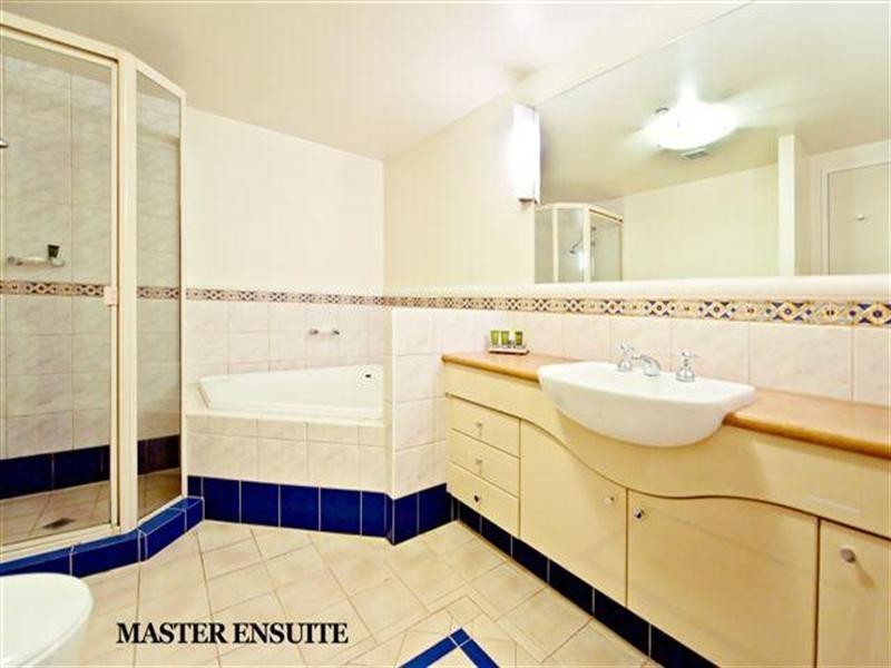 3504 Crown Towers. 5 Palm Avenue, Surfers Paradise QLD 4217