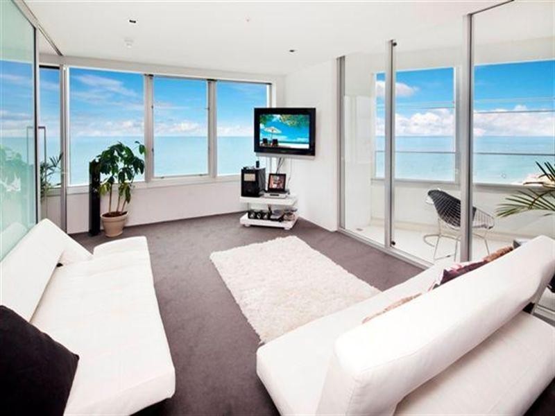 3104 Q1. 9 Hamilton Avenue, Surfers Paradise QLD 4217