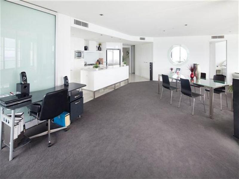 3104 Q1. 9 Hamilton Avenue, Surfers Paradise QLD 4217