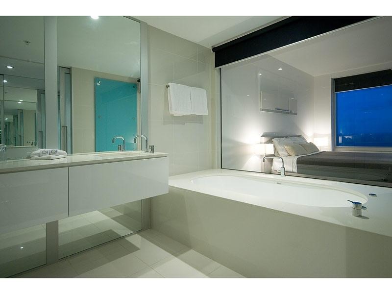 3104 Q1. 9 Hamilton Avenue, Surfers Paradise QLD 4217