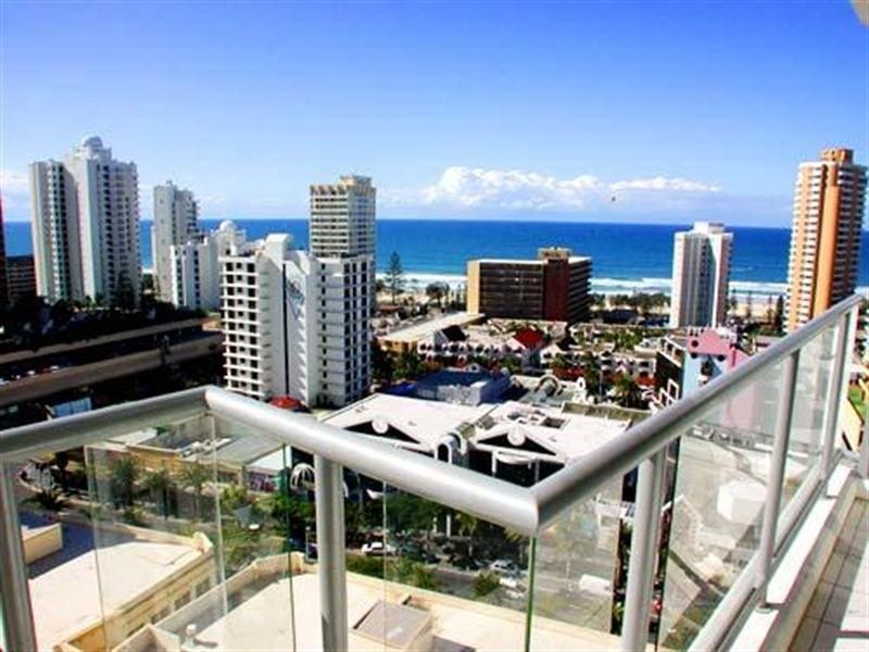 23 Ferny Avenue, Surfers Paradise QLD 4217