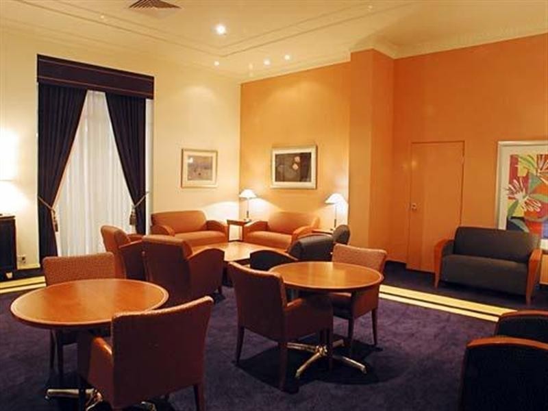 23 Ferny Avenue, Surfers Paradise QLD 4217