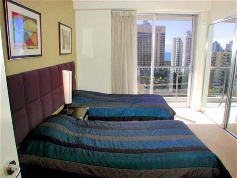 23 Ferny Avenue, Surfers Paradise QLD 4217