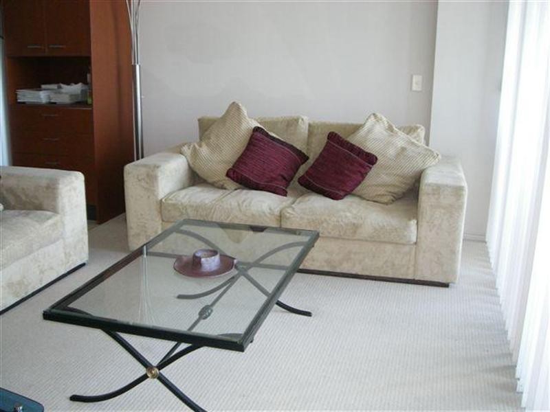 23 Ferny Avenue, Surfers Paradise QLD 4217