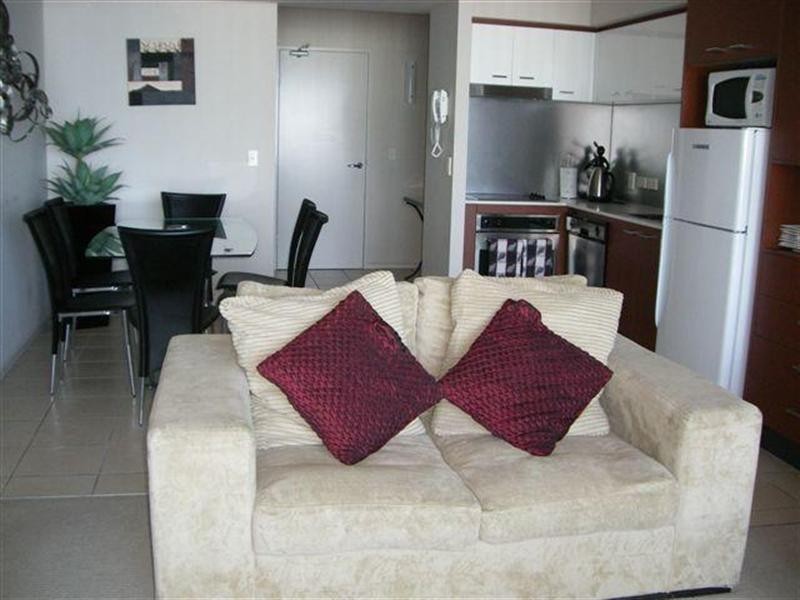 23 Ferny Avenue, Surfers Paradise QLD 4217