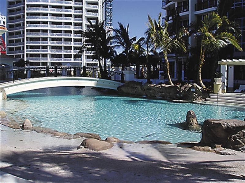 23 Ferny Avenue, Surfers Paradise QLD 4217