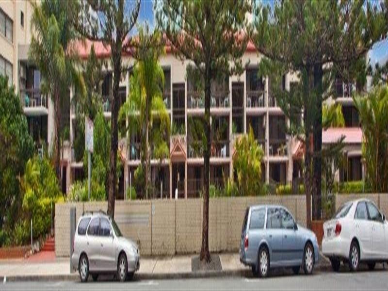 24-30 Trickett Gardens Holidays Inn. Trickett Street, Surfers Paradise QLD 4217